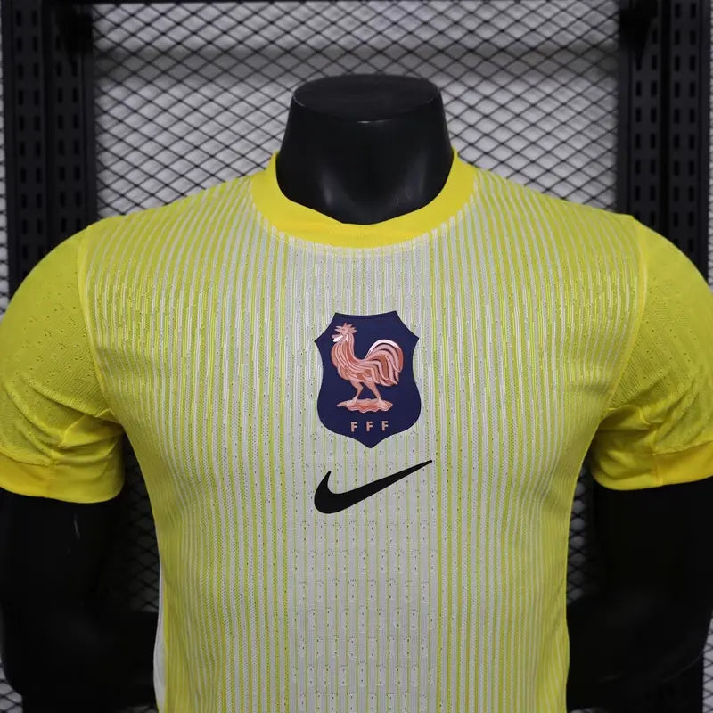 Maillot France Gardien "jaune" 2025/2026 Version Player YamaKits Foot