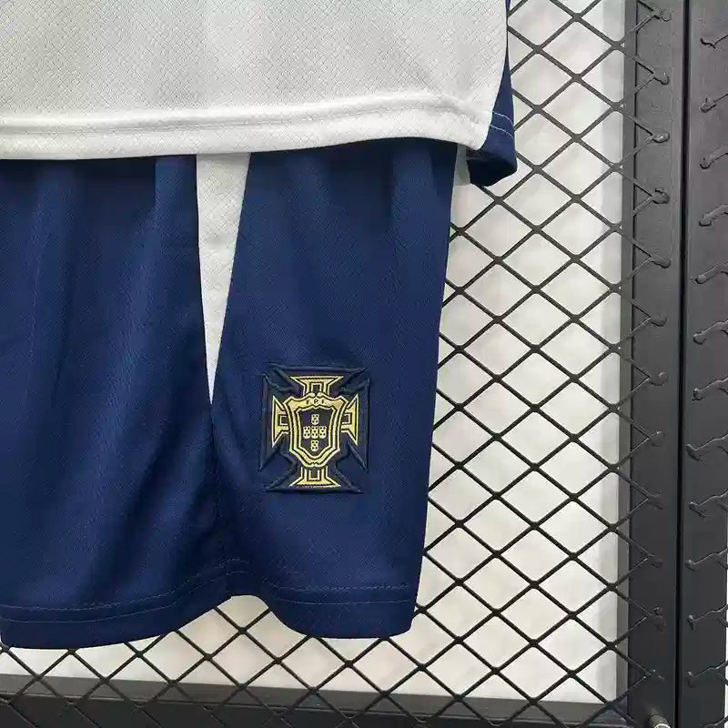 Maillot Portugal enfant entrainement "blanc" 2025/2026 YamaKits Foot