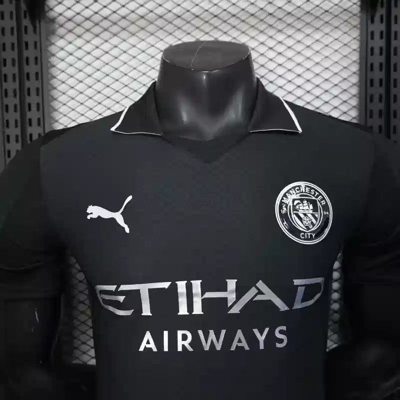 MAILLOT MANCHESTER CITY "noir" 2025/2026 Version Player YamaKits Foot