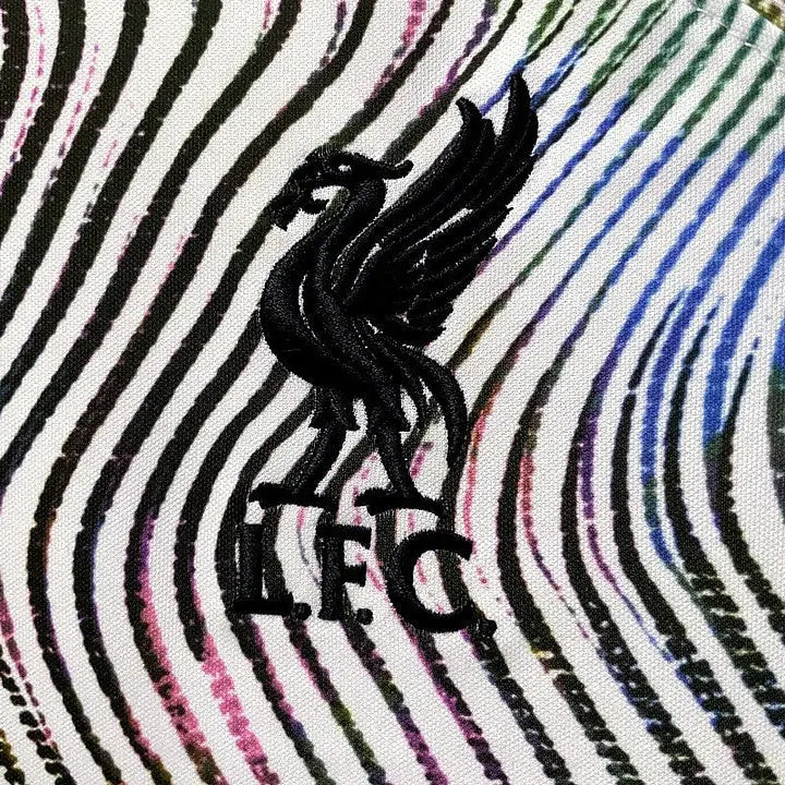 Maillot Liverpool extérieur "gris à Rayures" 2022/2023 YamaKits Foot