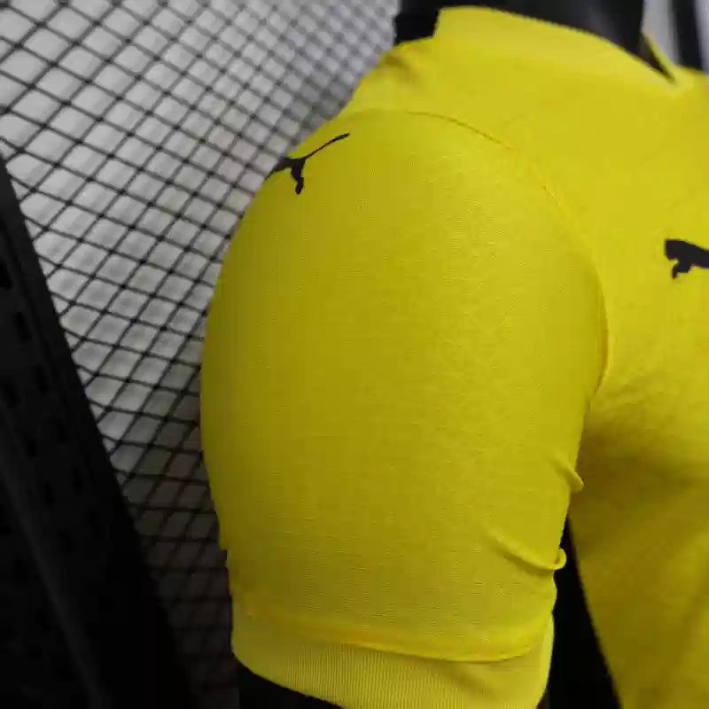 MAILLOT MALAISIE DOMICILE "Jaune" 2025/2026 Version Player YamaKits Foot