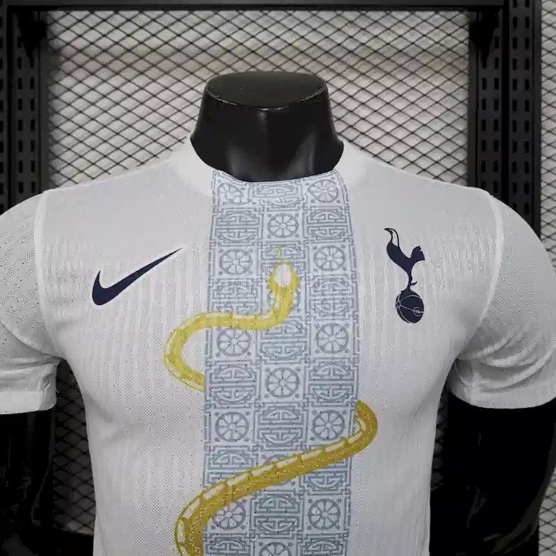 Maillot Tottenham concept "serpent doré" 2025/2026 Version Player YamaKits Foot